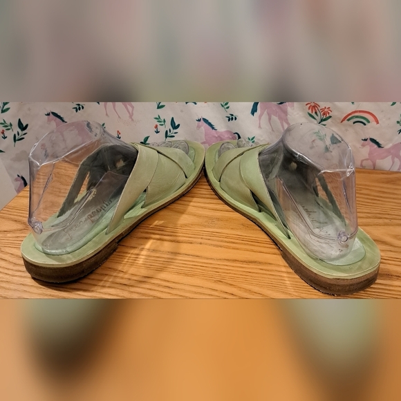Free People Del Mar Green Leather Casual Summer Neutral Boho Sandal Shoe SZ 7 - Picture 4 of 8